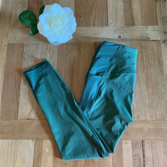 Lululemon Uncovered Strength Leggings 23" - Algae - Picture 6 of 13